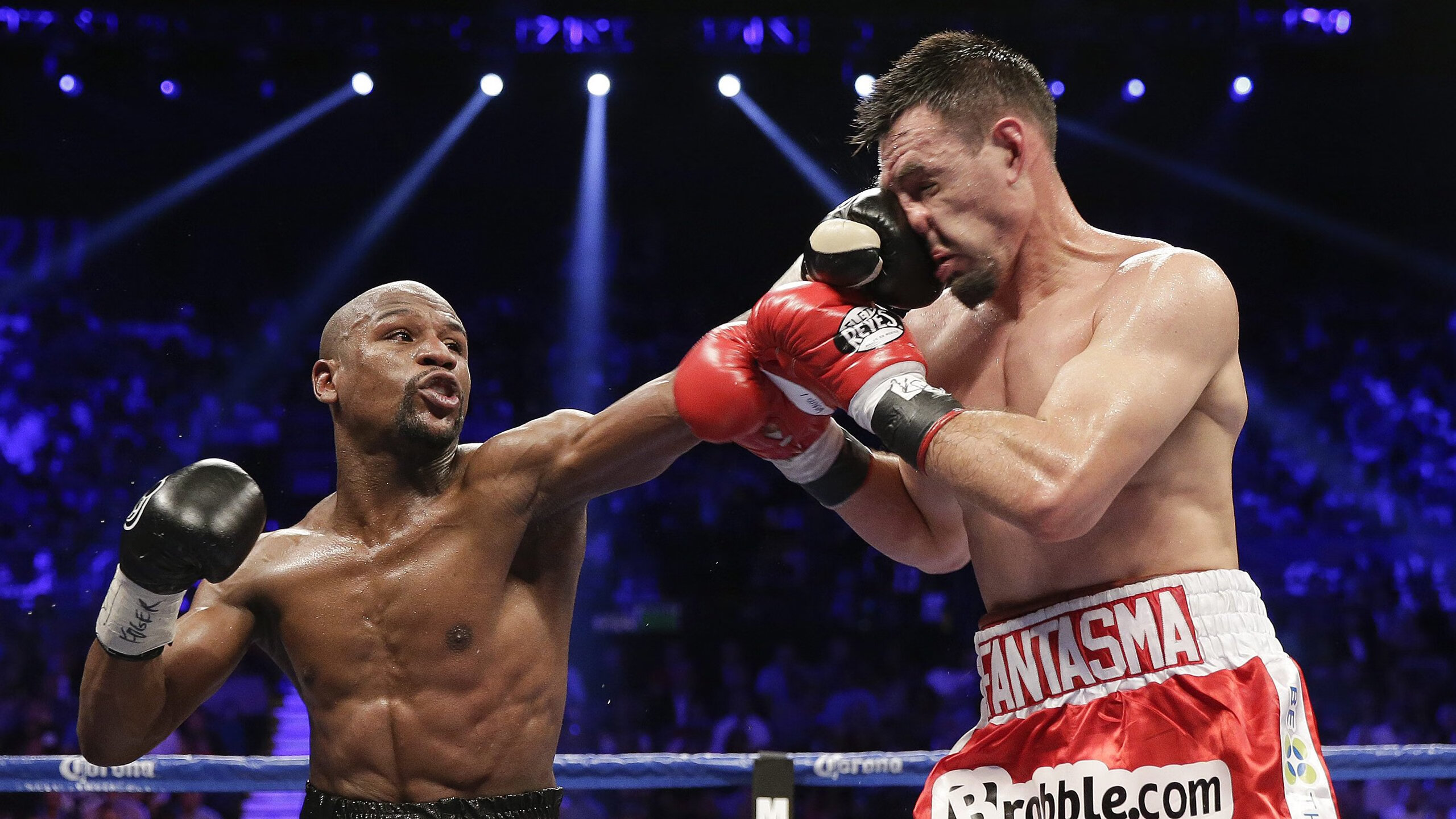 天王归来!詹姆斯季后赛大爆发全场燃爆!,詹姆斯季后赛2021