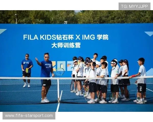 网球青少年培养体系：教练与家庭的双重支撑