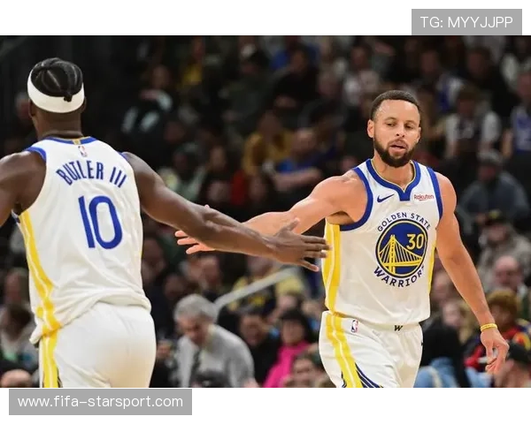 勇士迎来连胜，库里再次爆发，穆迪闪耀全场，勇士高层谈续约库里