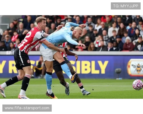 哈兰德抗住防守扫射破门，曼城追回关键分