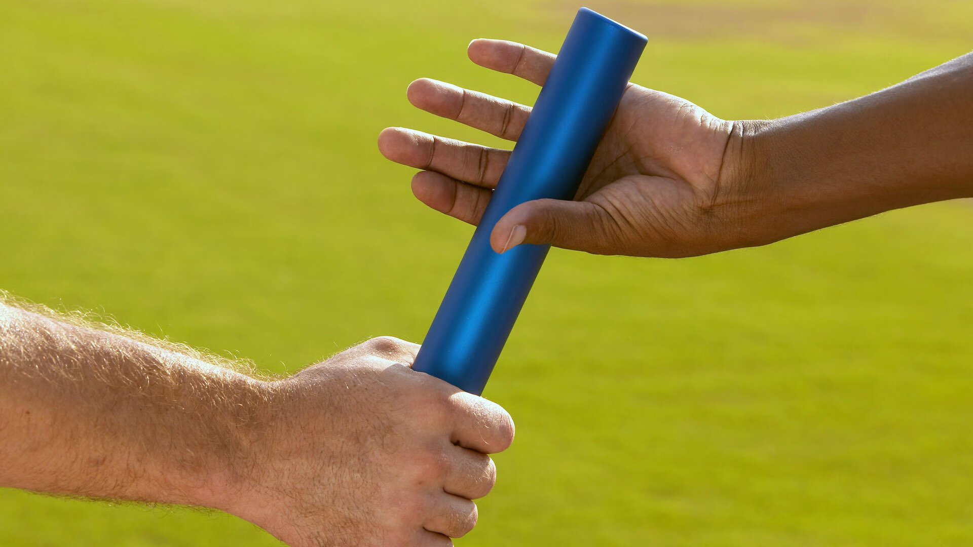 星空娱乐中国官网-《PUBGMobile》“风暴之巅”线上线下联动，挑战极限操作！